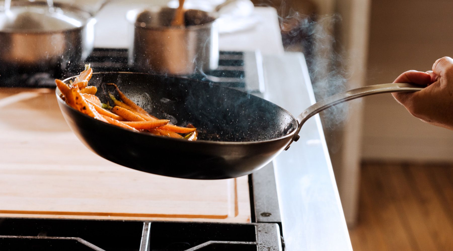 4 Methods to Clean Your Carbon Steel Pan